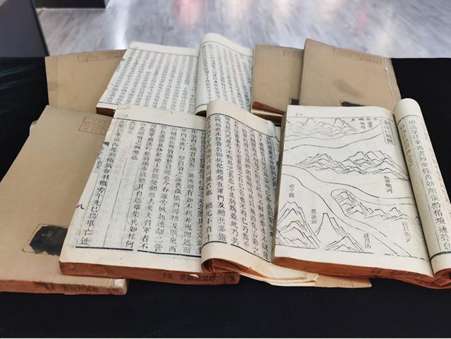 【我們這十年】存史資教新時(shí)代 服務(wù)育人新征程——黨的十八大以來(lái)學(xué)校檔案工作綜述