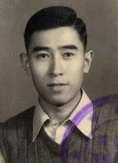 融合創(chuàng)新中實(shí)現(xiàn)0到1的突破，半個(gè)多世紀(jì)前，他們共同開(kāi)創(chuàng)了復(fù)旦計(jì)算機(jī)事業(yè)
