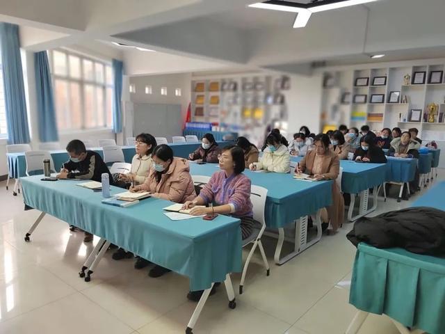 土木工程學(xué)院舉辦 “科研課題申請的籌備與撰寫”專家講座（科研課題申請指南）